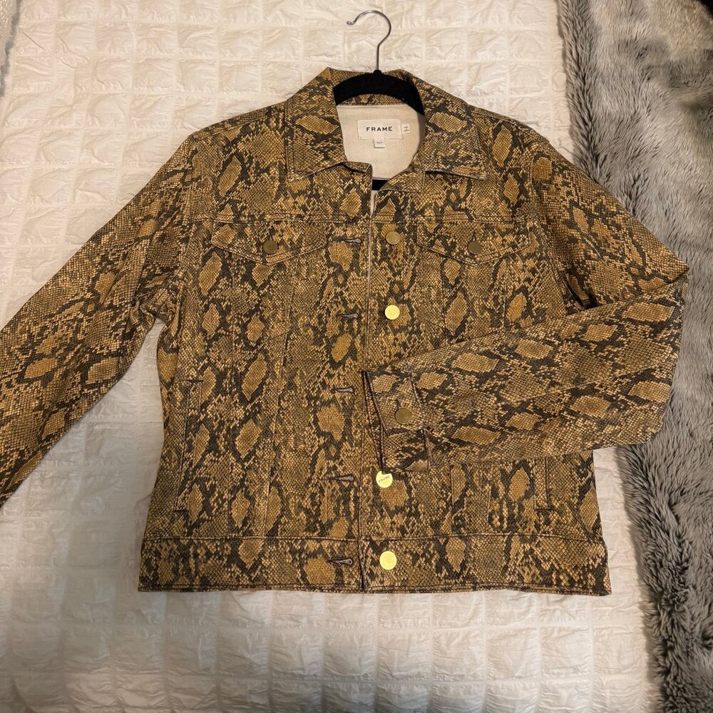 FRAME Le Vintage Jacket in Coated Python - Picture 6 of 14